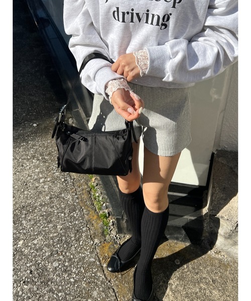 PHILLY(フィリー)の「べルトデザインバッグ(ショルダーバッグ・レディース・ブラック/ピンク/アイボリー・FREE)」の6枚目の写真