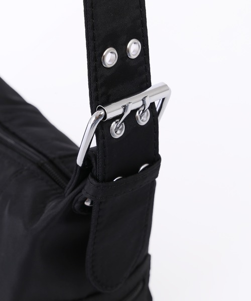 PHILLY(フィリー)の「べルトデザインバッグ(ショルダーバッグ・レディース・ブラック/ピンク/アイボリー・FREE)」の18枚目の写真