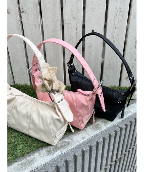 PHILLY(フィリー)の「べルトデザインバッグ(ショルダーバッグ・レディース・ブラック/ピンク/アイボリー・FREE)」の12枚目の写真