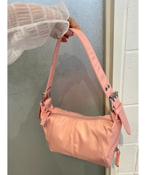 PHILLY(フィリー)の「べルトデザインバッグ(ショルダーバッグ・レディース・ブラック/ピンク/アイボリー・FREE)」の11枚目の写真