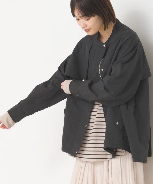 OMNES（オムネス）の「撥水加工ナイロン裾ドローコードAラインブルゾン（ブルゾン・レディース・ベージュ/ブラック/アイボリー/カーキ/ライトブルー/グレイッシュベージュ・FREE）」の21枚目の写真