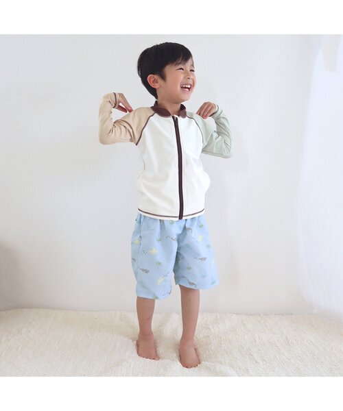 apres les cours(アプレレクール)の「【UVカット/一部リンク可能】バイカラー・総柄トランクス水着(水着・キッズ・イエロー/レインボー/サックスブルー/ネイビー・100/140/80/120/130/110/90)」の5枚目の写真