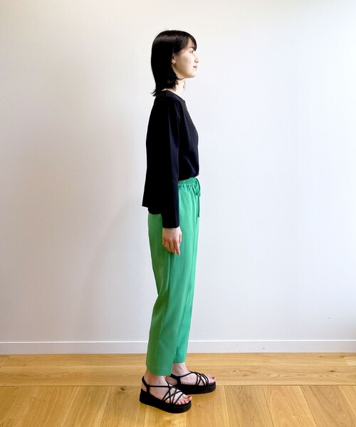 OPAQUE.CLIP(オペークドットクリップ)の「◆ピマコットン混リップル ボートネックカットソー(Tシャツ/カットソー・レディース・ホワイト系その他3/オフホワイト/ライトベージュ/ブラック・40/38/42)」の16枚目の写真