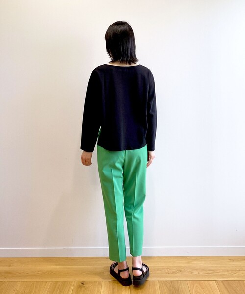 OPAQUE.CLIP(オペークドットクリップ)の「◆ピマコットン混リップル ボートネックカットソー(Tシャツ/カットソー・レディース・ホワイト系その他3/オフホワイト/ライトベージュ/ブラック・40/38/42)」の17枚目の写真