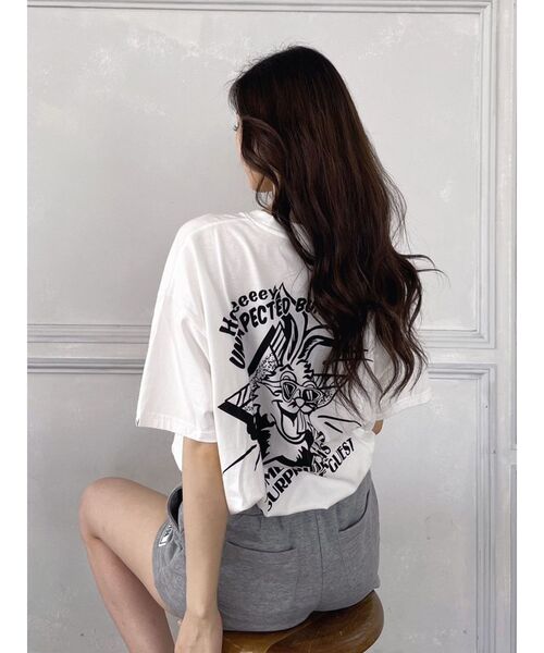 GYDA（ジェイダ）の「UNEXPECTED BUNNY BIG Tシャツ（Tシャツ/カットソー・レディース・ライトグレー/ブラック/オフホワイト/ピンク・FREE）」の16枚目の写真