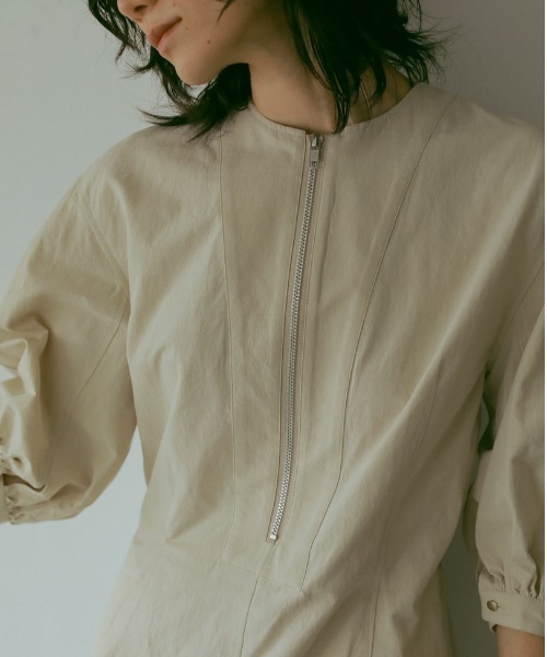 CASA FLINE（カーサフライン）の「casa fline/フロントジップ