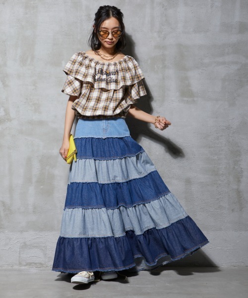 GEVS.(ジェイヴィス)の「<大きいサイズ> 綿100%デニムティアードマキシスカート GEVS.(スカート・レディース・ブルー系2/ブルー系1・4L/5L/L/LL/3L)」の7枚目の写真