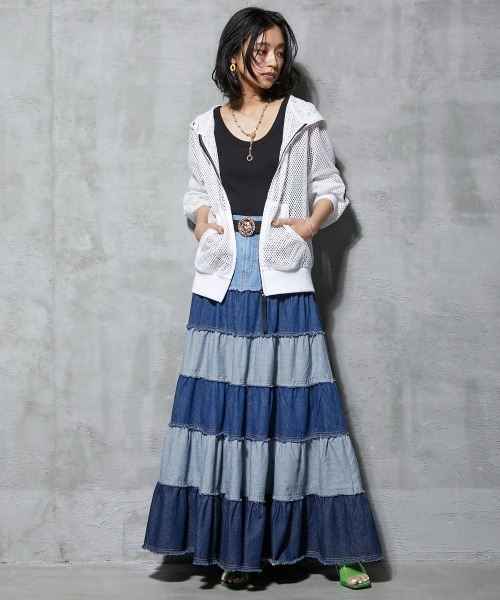 GEVS.(ジェイヴィス)の「<大きいサイズ> 綿100%デニムティアードマキシスカート GEVS.(スカート・レディース・ブルー系2/ブルー系1・4L/5L/L/LL/3L)」の13枚目の写真