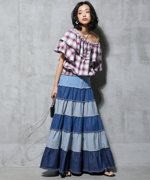 GEVS.(ジェイヴィス)の「<大きいサイズ> 綿100%デニムティアードマキシスカート GEVS.(スカート・レディース・ブルー系2/ブルー系1・4L/5L/L/LL/3L)」の11枚目の写真