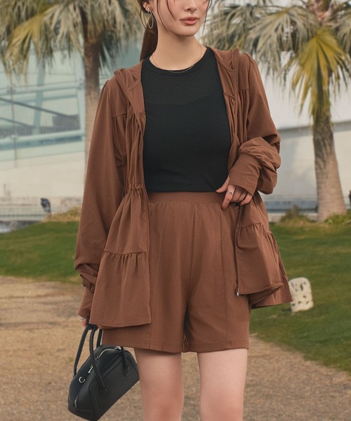 sea.(シードット)の「UVカット吸水速乾ラッシュガードフリルポケットショートパンツ(ラッシュガード・レディース・スミクロ/ベージュ/カーキ/ブルー系その他/ブラック系その他/ホワイト系その他/ブラウン/ブラック・L/M)」の17枚目の写真