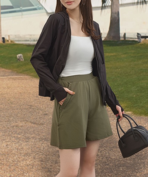 sea.(シードット)の「UVカット吸水速乾ラッシュガードフリルポケットショートパンツ(ラッシュガード・レディース・スミクロ/ベージュ/カーキ/ブルー系その他/ブラック系その他/ホワイト系その他/ブラウン/ブラック・L/M)」の21枚目の写真