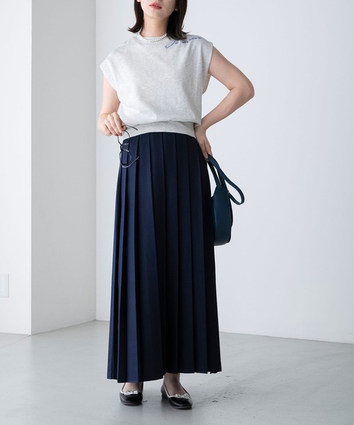 BONLECILL(ボンルシール)の「フレンチ刺繍 ミニ裏毛フレンチスリーブプルオーバー(Tシャツ/カットソー・レディース・杢グレー/ブラック/オフホワイト・FREE)」の7枚目の写真