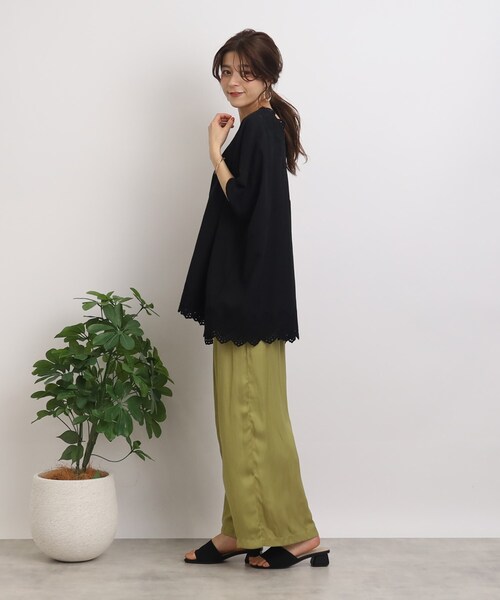 SHOO・LA・RUE（シューラルー）の「◆【ずるいくらい大人可愛い】スカラップレースブラウス（シャツ/ブラウス・レディース・ブラック/ホワイト系・00）」の16枚目の写真