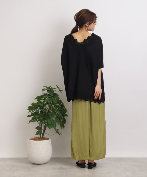 SHOO・LA・RUE（シューラルー）の「◆【ずるいくらい大人可愛い】スカラップレースブラウス（シャツ/ブラウス・レディース・ブラック/ホワイト系・00）」の12枚目の写真