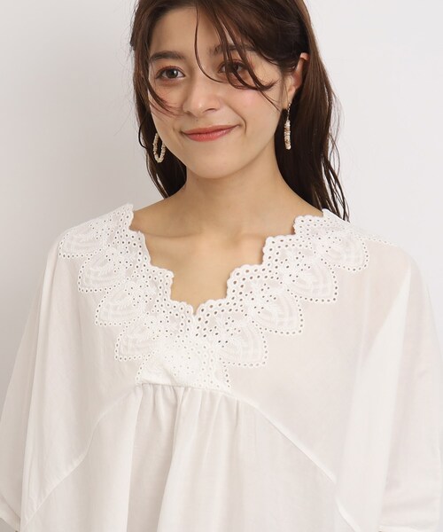 SHOO・LA・RUE（シューラルー）の「◆【ずるいくらい大人可愛い】スカラップレースブラウス（シャツ/ブラウス・レディース・ブラック/ホワイト系・00）」の15枚目の写真