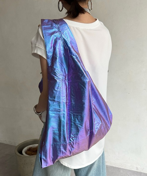 BAGGU（バグー）の「【BAGGU/バグゥ】STANDARD BAGGU メタリック 23SS（エコバッグ/サブバッグ・レディース・シルバー/シルバー系その他2/ゴールド/シルバー系その他・FREE）」の3枚目の写真