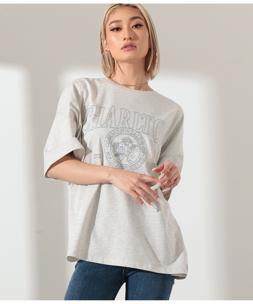 LATINA(ラティーナ)の「カレッジ刺繍ビッグTシャツ(Tシャツ/カットソー・レディース・オフホワイト/グレー/ブラック・FREE)」の3枚目の写真