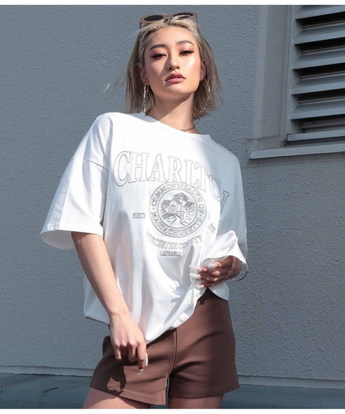 LATINA(ラティーナ)の「カレッジ刺繍ビッグTシャツ(Tシャツ/カットソー・レディース・オフホワイト/グレー/ブラック・FREE)」の18枚目の写真