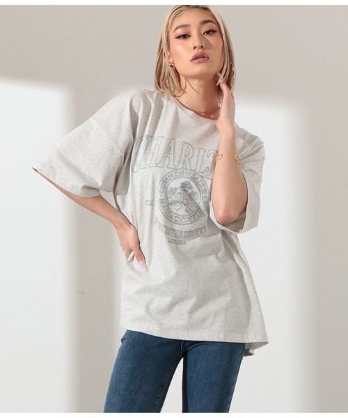 LATINA(ラティーナ)の「カレッジ刺繍ビッグTシャツ(Tシャツ/カットソー・レディース・オフホワイト/グレー/ブラック・FREE)」の4枚目の写真