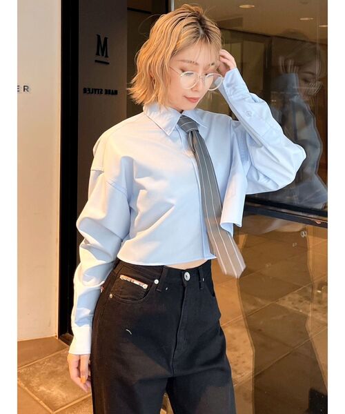 GYDA（ジェイダ）の「ネクタイデザインショートシャツ（シャツ/ブラウス・レディース・ライトブルー/オフホワイト・FREE）」の2枚目の写真