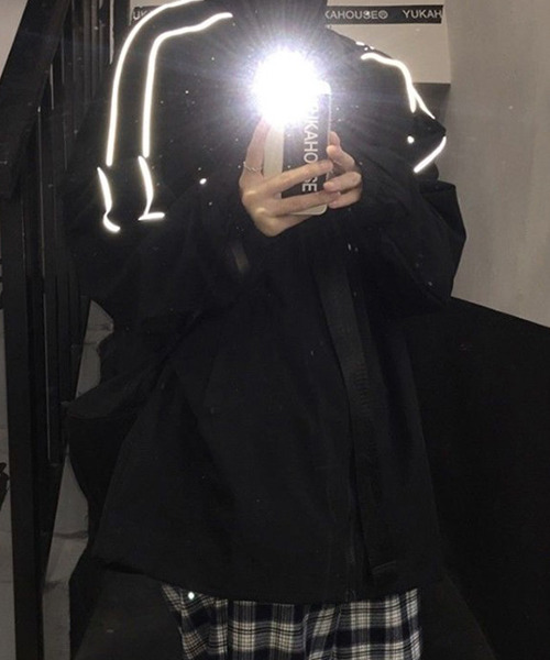 c.u.l(シーユーエル)の「ユニセックス ナイロン風トラックジャケット culw499(ジャージ・レディース・ブラック・FREE)」の3枚目の写真