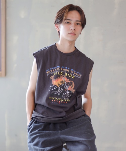 SPINNS(スピンズ)の「【SPINNS】ノースリーブTシャツ ビンテージデザインロゴ バイク(タンクトップ・メンズ・ブラック/チャコール・ONESIZE)」の4枚目の写真