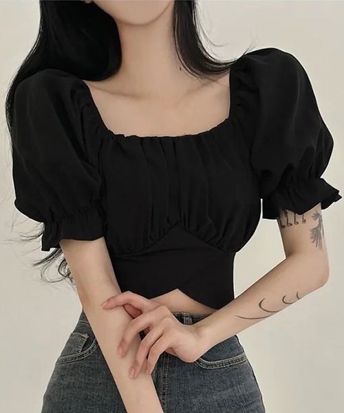 gossip!ロサンゼルス(ゴシップロサンゼルス)の「YUGA スクエアカラー バックリボントップス(シャツ/ブラウス・レディース・ブルー/ブラック/ピンク/オフホワイト・FREE)」の1枚目の写真