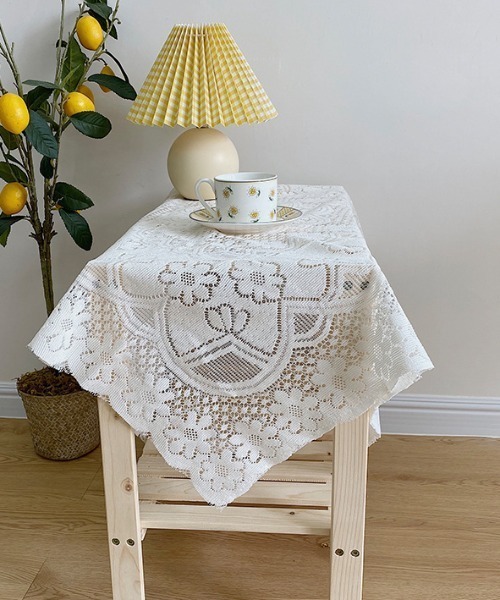 Made in I（メイドインアイ）の「フレンチ風シアーレースマルチクロス【小】（ランチョンマット/テーブルウェア・レディース・アイボリー・FREE）」の4枚目の写真