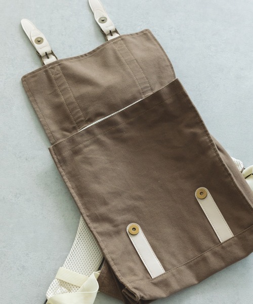 pairmanon（ペアマノン）の「キャンバス スクエア バックパック（バックパック/リュック・キッズ・モカ/カーキ・FREE）」の3枚目の写真