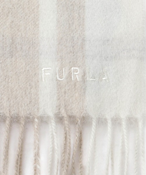 FURLA(フルラ)の「マフラー ラメブロックチェック(マフラー・レディース・ベビーピンク/ライトグレー/オフホワイト/ベージュ・FREE)」の11枚目の写真