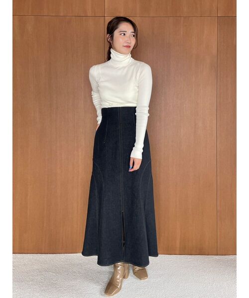 LAGUNAMOON（ラグナムーン）の「ベーシックリブニットプルオーバー（ニット/セーター・レディース・ライトブルー/アイボリー/ブラック/イエロー・FREE）」の14枚目の写真