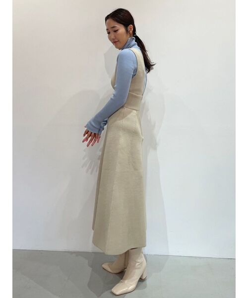 LAGUNAMOON（ラグナムーン）の「ベーシックリブニットプルオーバー（ニット/セーター・レディース・ライトブルー/アイボリー/ブラック/イエロー・FREE）」の22枚目の写真