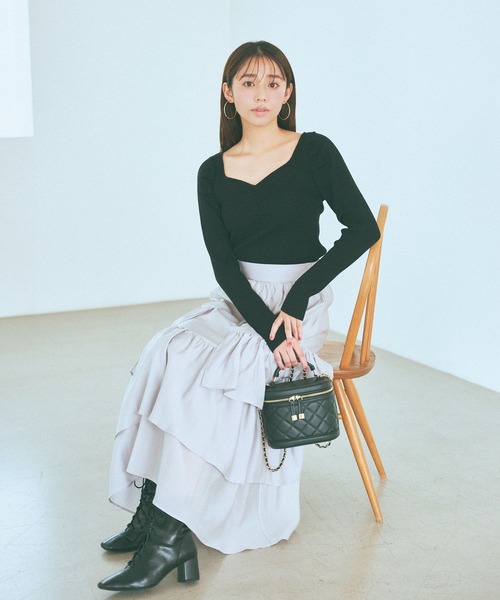 mysty woman（ミスティウーマン）の「ハートネックリブプルオーバー 978465（ニット/セーター・レディース・ピンク/グレイッシュブルー/ブラック/アイボリー・FREE）」の10枚目の写真