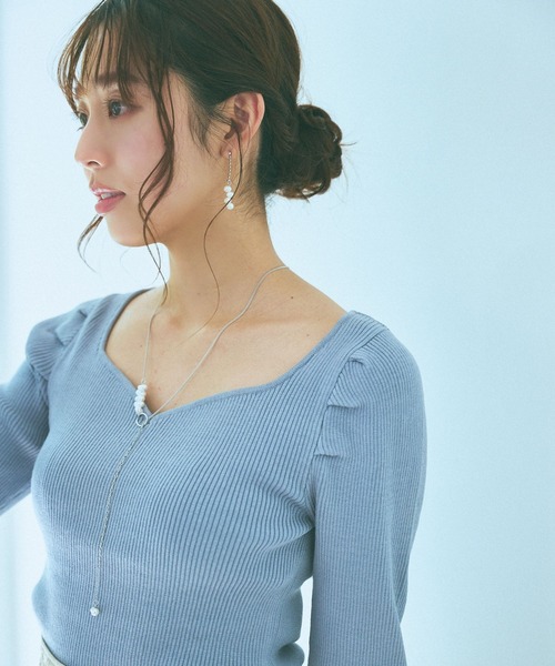 mysty woman（ミスティウーマン）の「ハートネックリブプルオーバー 978465（ニット/セーター・レディース・ピンク/グレイッシュブルー/ブラック/アイボリー・FREE）」の15枚目の写真