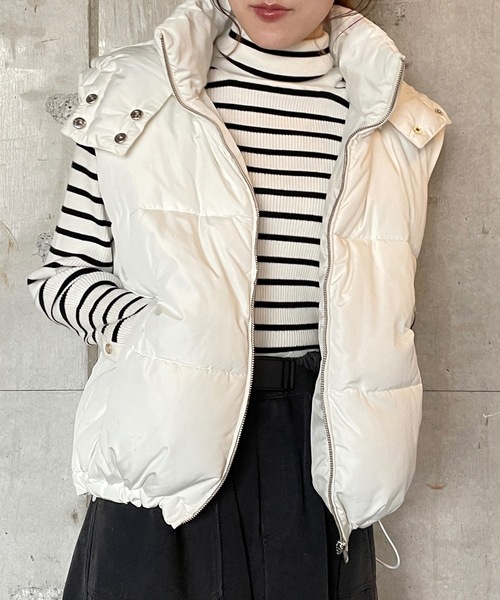 one way(ワンウェイ)の「ボリュームダウンベスト(ダウンベスト・レディース・ホワイト/ブラック・FREE)」の13枚目の写真