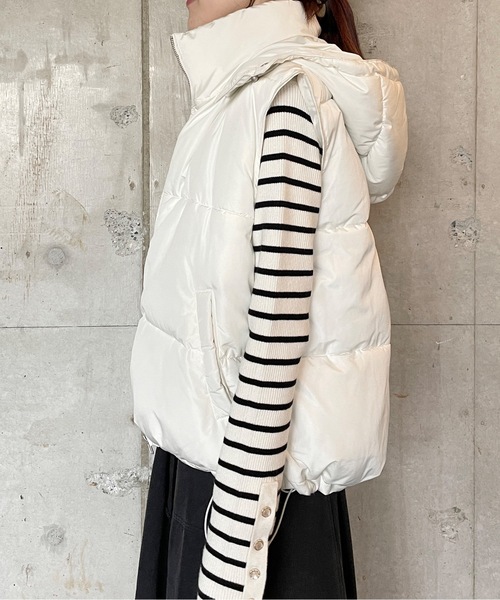 one way(ワンウェイ)の「ボリュームダウンベスト(ダウンベスト・レディース・ホワイト/ブラック・FREE)」の15枚目の写真