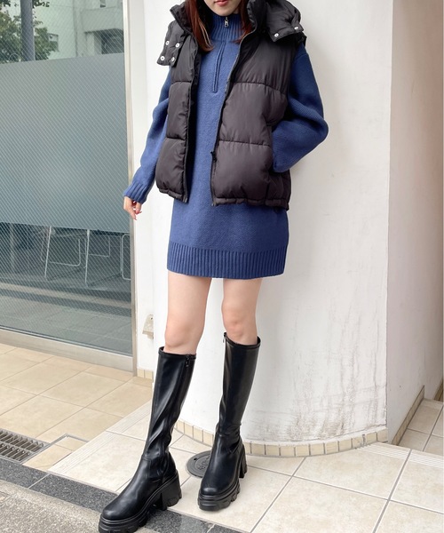 one way(ワンウェイ)の「ボリュームダウンベスト(ダウンベスト・レディース・ホワイト/ブラック・FREE)」の6枚目の写真