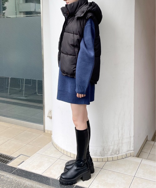 one way(ワンウェイ)の「ボリュームダウンベスト(ダウンベスト・レディース・ホワイト/ブラック・FREE)」の8枚目の写真