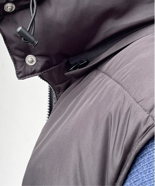 one way(ワンウェイ)の「ボリュームダウンベスト(ダウンベスト・レディース・ホワイト/ブラック・FREE)」の12枚目の写真