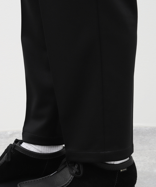 FARAH(ファーラー)の「【FARAH / ファーラー】Two Tuck Wide Tapered Pants(スラックス・メンズ・ブラック・30/32/34)」の12枚目の写真