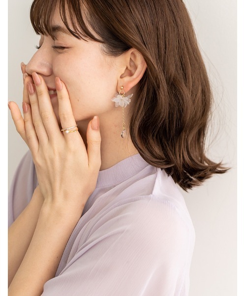 chocomee(チョコミー)の「flower clear pierce(ピアス(両耳用)・レディース・クリア・FREE)」の3枚目の写真