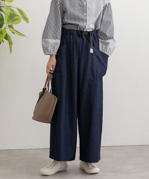 POU DOU DOU（プードゥドゥ）の「プラバックルベルトタックパンツ（その他パンツ・レディース・ブラック/イエロー/キナリ/インディゴブルー・3）」の4枚目の写真