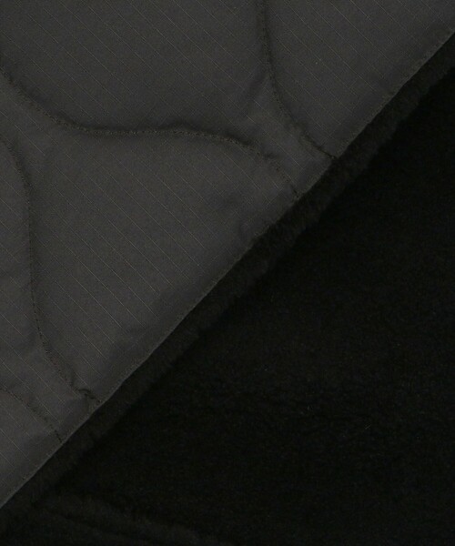 TAION（タイオン）の「＜TAION＞ミリタリー リバーシブル ダウンマフラー（マフラー・メンズ・オリーブ/ネイビー/ブラック/ケリーグリーン/グレー・FREE）」の13枚目の写真