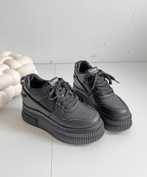 Shoes in Closet(シューズインクローゼット)の「+7.5㎝ 厚底 インヒール入り レースアップ スニーカー 366(スニーカー・レディース・ホワイト/ブラック・S/L/LL/M)」の20枚目の写真