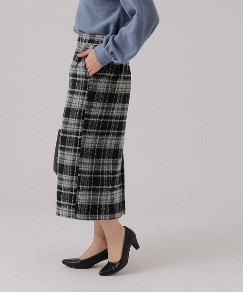 Cutie Blonde(キューティーブロンド)の「◆チェック柄 起毛ナロースカート(スカート・レディース・ブラック系1/ネイビー系1・03/02/04)」の8枚目の写真