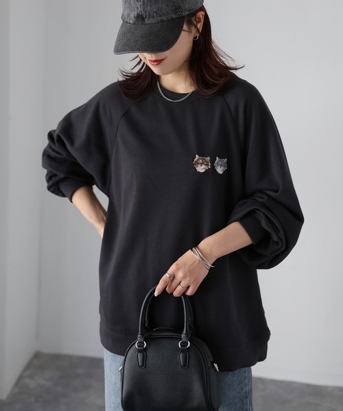 Riberry（リベリー）の「ネコ刺繍ラグランオーバーサイズ薄手スウェット（スウェット・レディース・チャコールグレー/オートミール・FREE）」の17枚目の写真