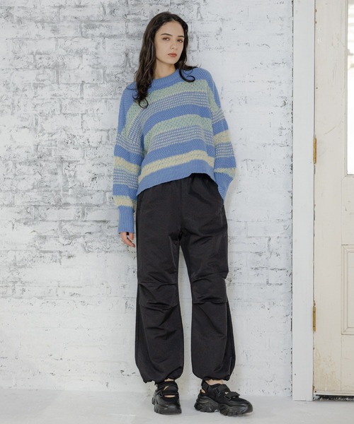 LAKOLE（ラコレ）の「ベルトスニーカー[WOMEN] / 100187（スニーカー・レディース・ベージュ/ブラック/ホワイト・LARGE/MEDIUM/SMALL）」の4枚目の写真