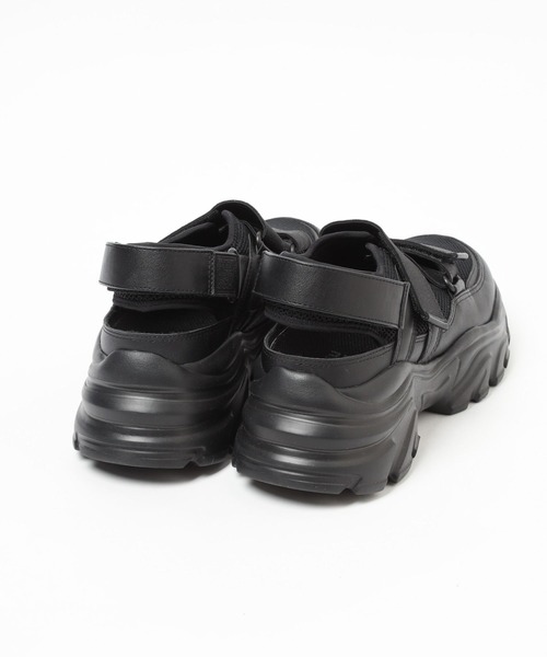 LAKOLE（ラコレ）の「ベルトスニーカー[WOMEN] / 100187（スニーカー・レディース・ベージュ/ブラック/ホワイト・LARGE/MEDIUM/SMALL）」の14枚目の写真