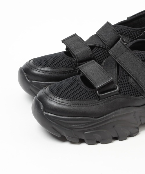 LAKOLE（ラコレ）の「ベルトスニーカー[WOMEN] / 100187（スニーカー・レディース・ベージュ/ブラック/ホワイト・LARGE/MEDIUM/SMALL）」の20枚目の写真