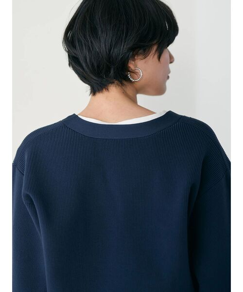 Editt by YECCA VECCA(エディットバイイェッカヴェッカ)の「タックスリットVネックカーディガン(カーディガン/ボレロ・レディース・ライトベージュ/イエロー/ネイビー・FREE)」の17枚目の写真